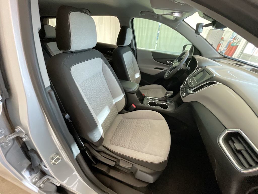 Thumbnail: 2022 Chevrolet Equinox - 27