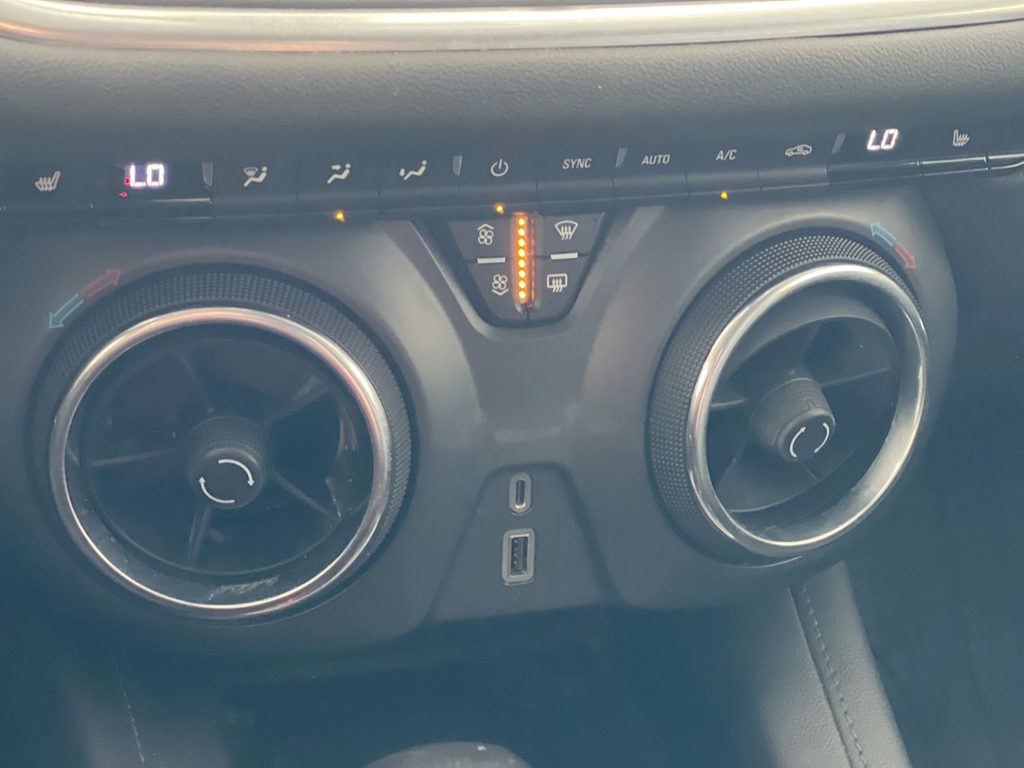 Thumbnail: 2019 Chevrolet Blazer - 26