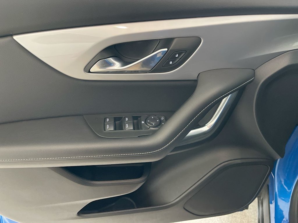 Thumbnail: 2025 Chevrolet Blazer - 23