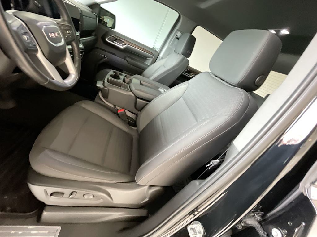 2022 GMC Sierra 1500 SLE 9