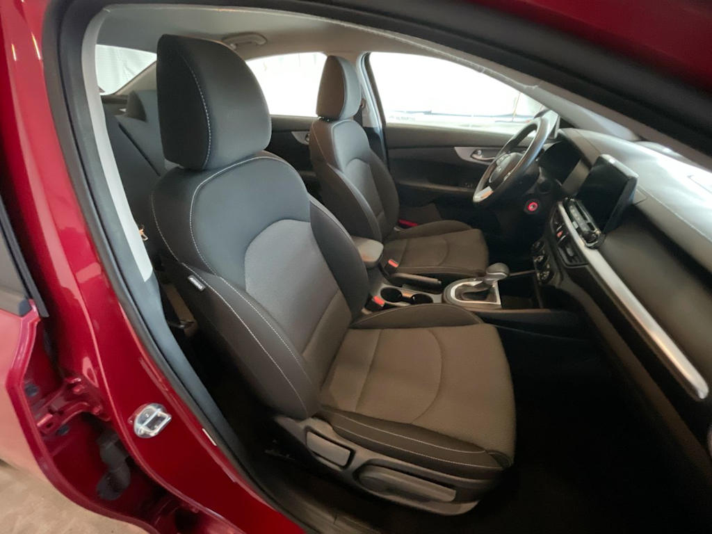 Thumbnail: 2023 Kia Forte - 26