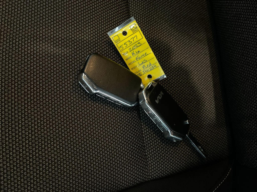 Thumbnail: 2023 Kia Forte - 15