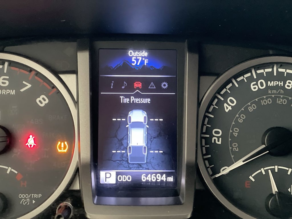 2016 Toyota Tacoma SR 14