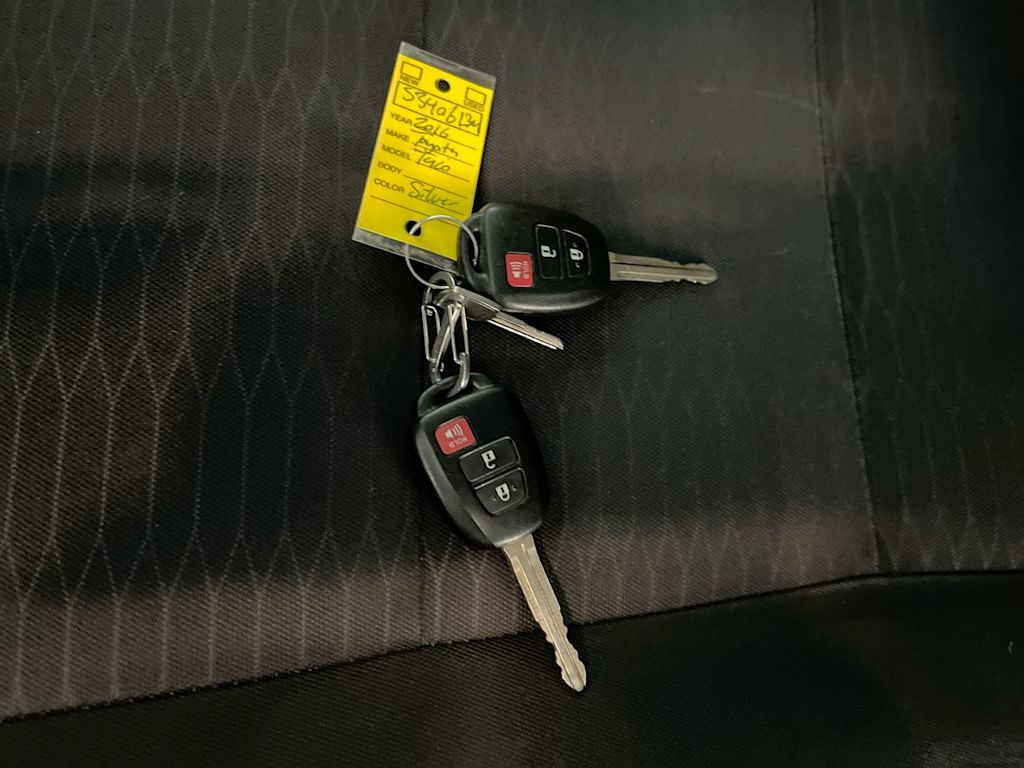 2016 Toyota Tacoma SR 16