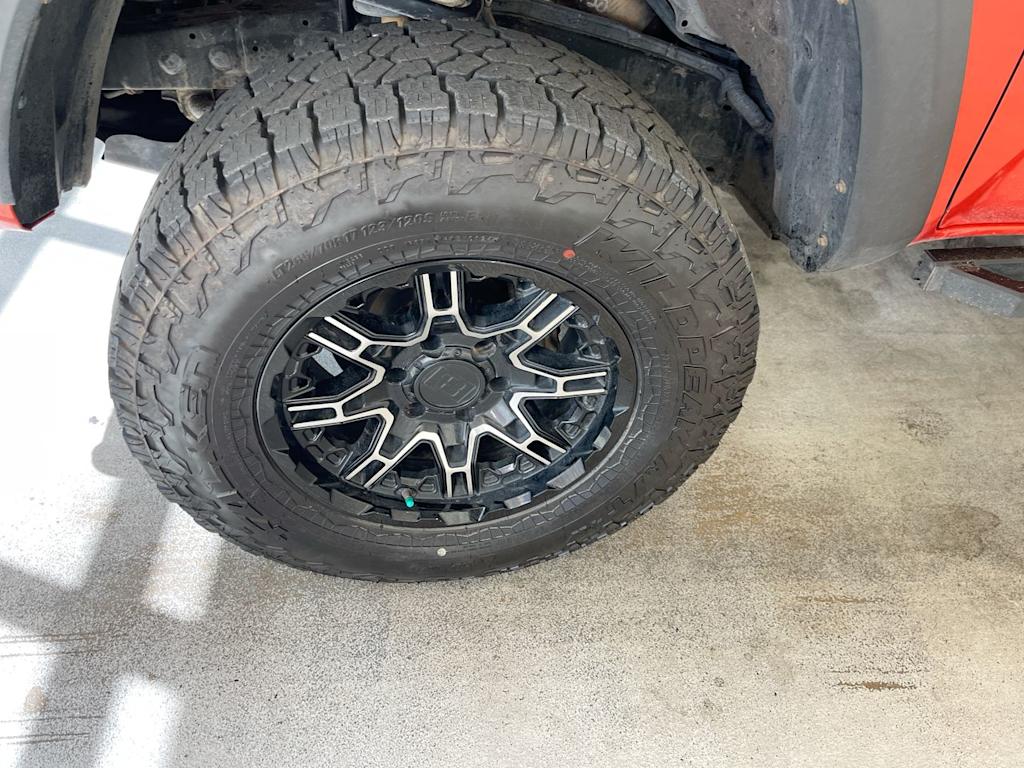 Thumbnail: 2016 Toyota Tacoma - 7
