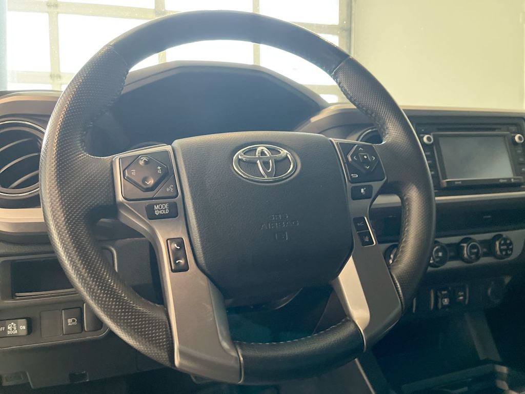 Thumbnail: 2018 Toyota Tacoma - 2