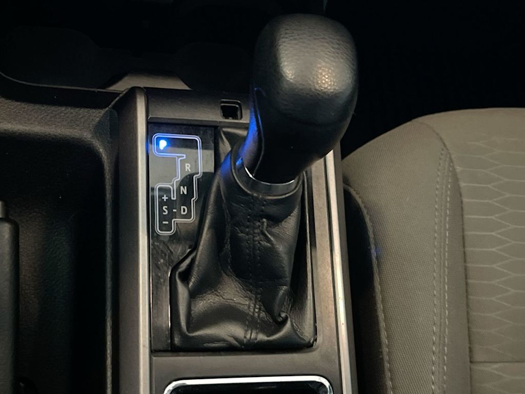 Thumbnail: 2018 Toyota Tacoma - 13