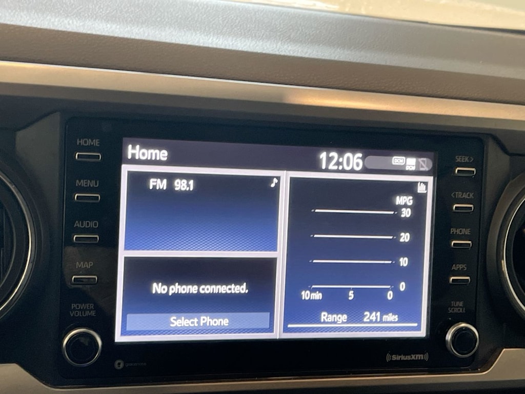 Thumbnail: 2022 Toyota Tacoma - 12