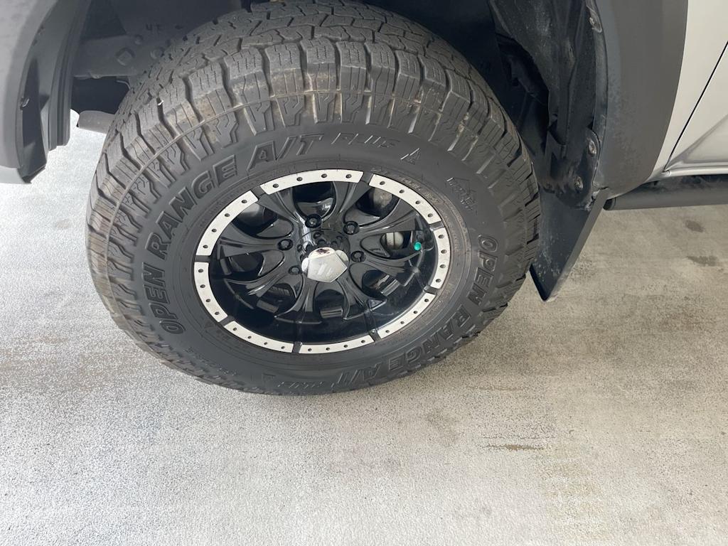 Thumbnail: 2016 Toyota Tacoma - 7