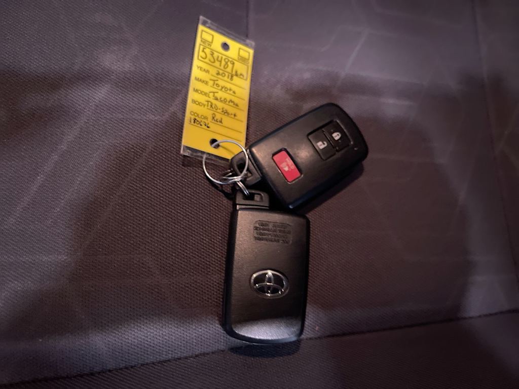 2018 Toyota Tacoma TRD Sport 16