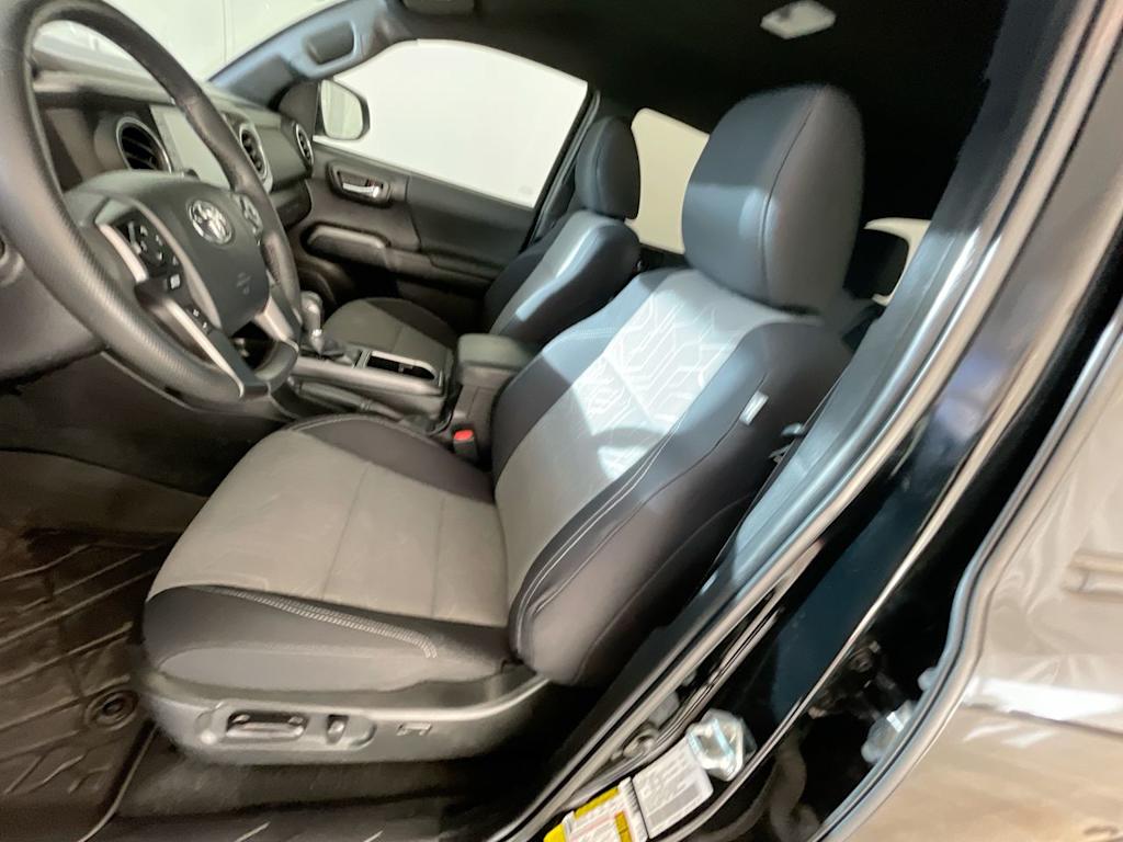 Thumbnail: 2023 Toyota Tacoma - 8