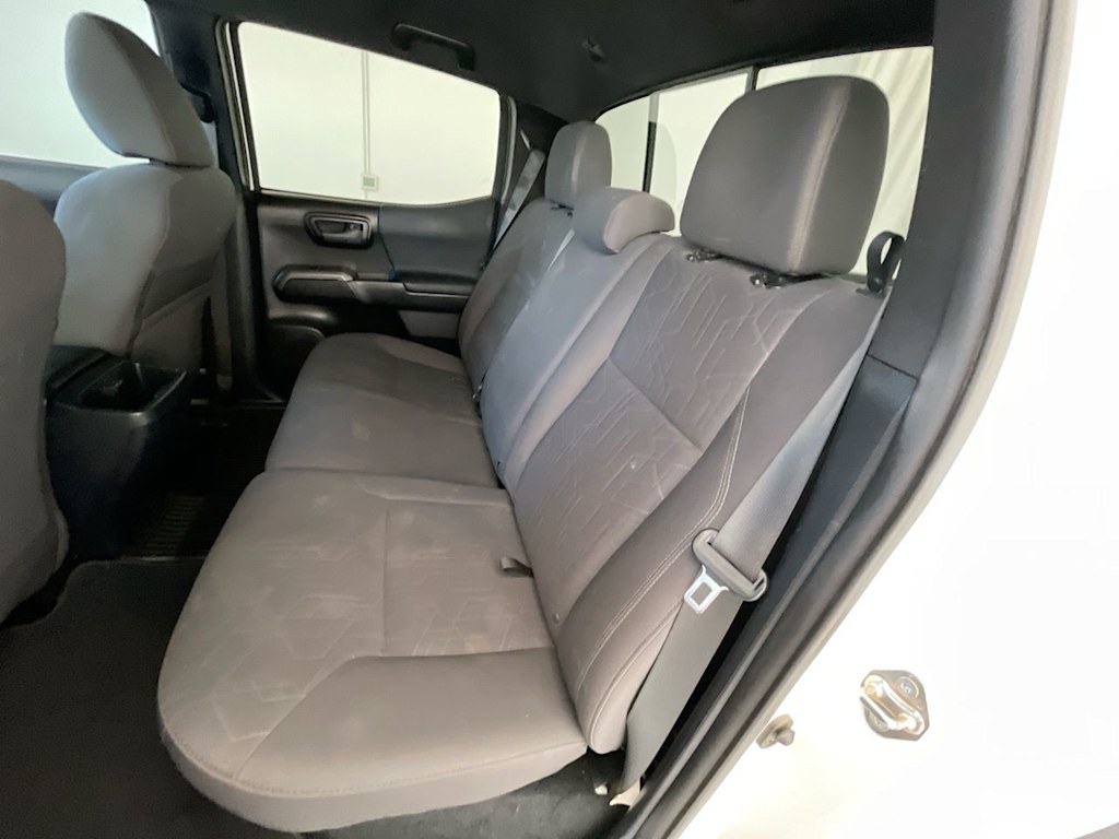 Thumbnail: 2019 Toyota Tacoma - 11