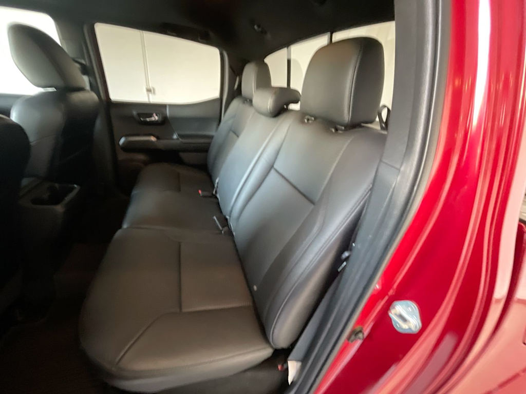 Thumbnail: 2022 Toyota Tacoma - 11