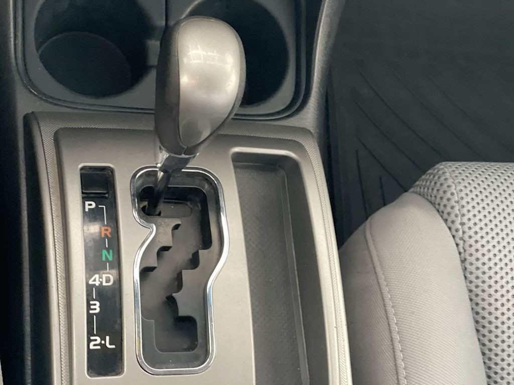 2012 Toyota Tacoma SR5 12
