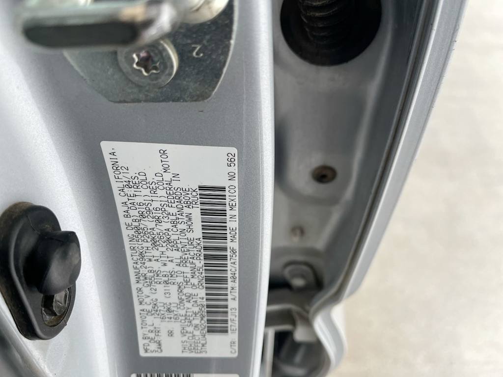 2012 Toyota Tacoma SR5 16