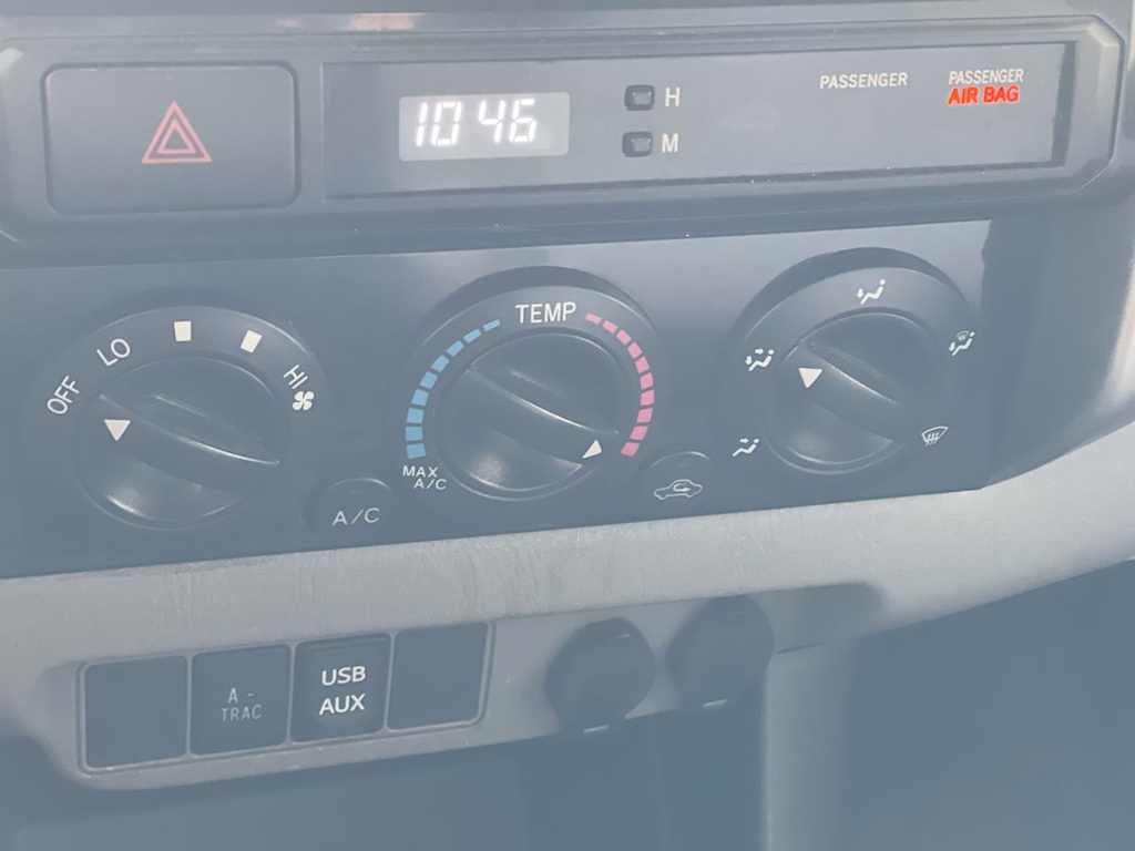 2012 Toyota Tacoma SR5 24