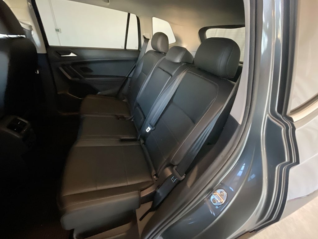 Thumbnail: 2019 Volkswagen Tiguan - 11