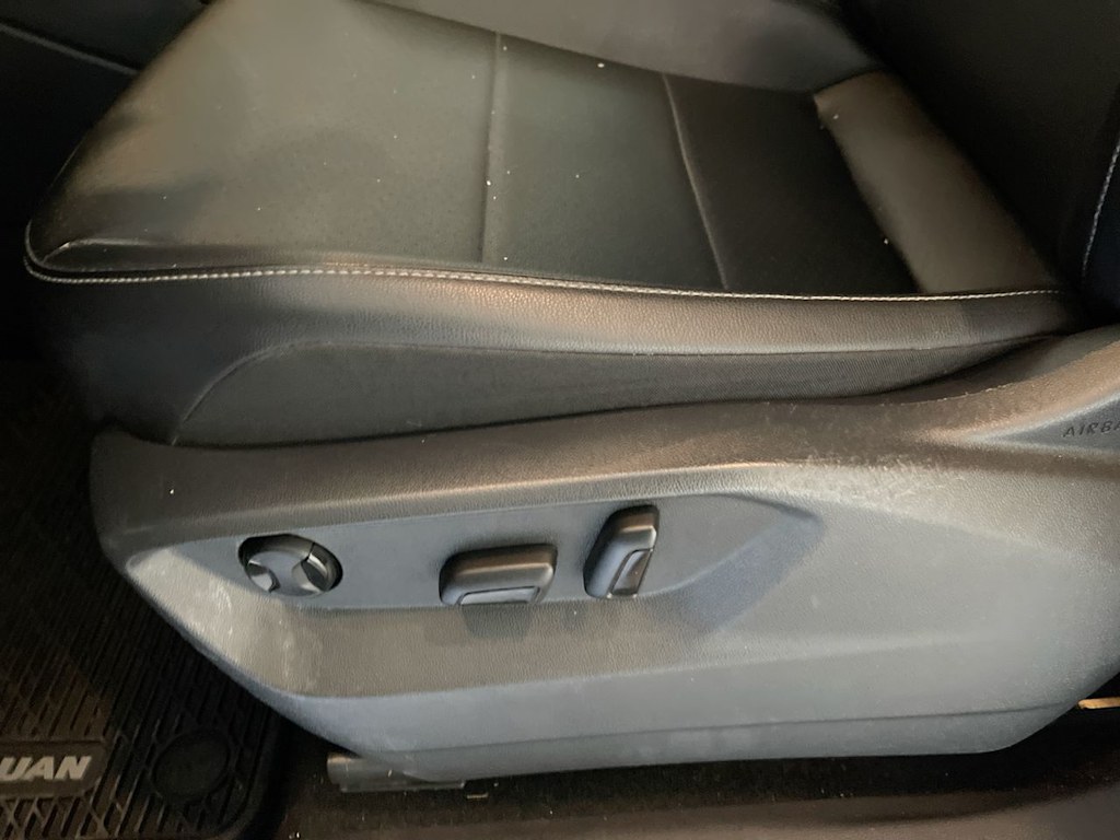 Thumbnail: 2019 Volkswagen Tiguan - 22