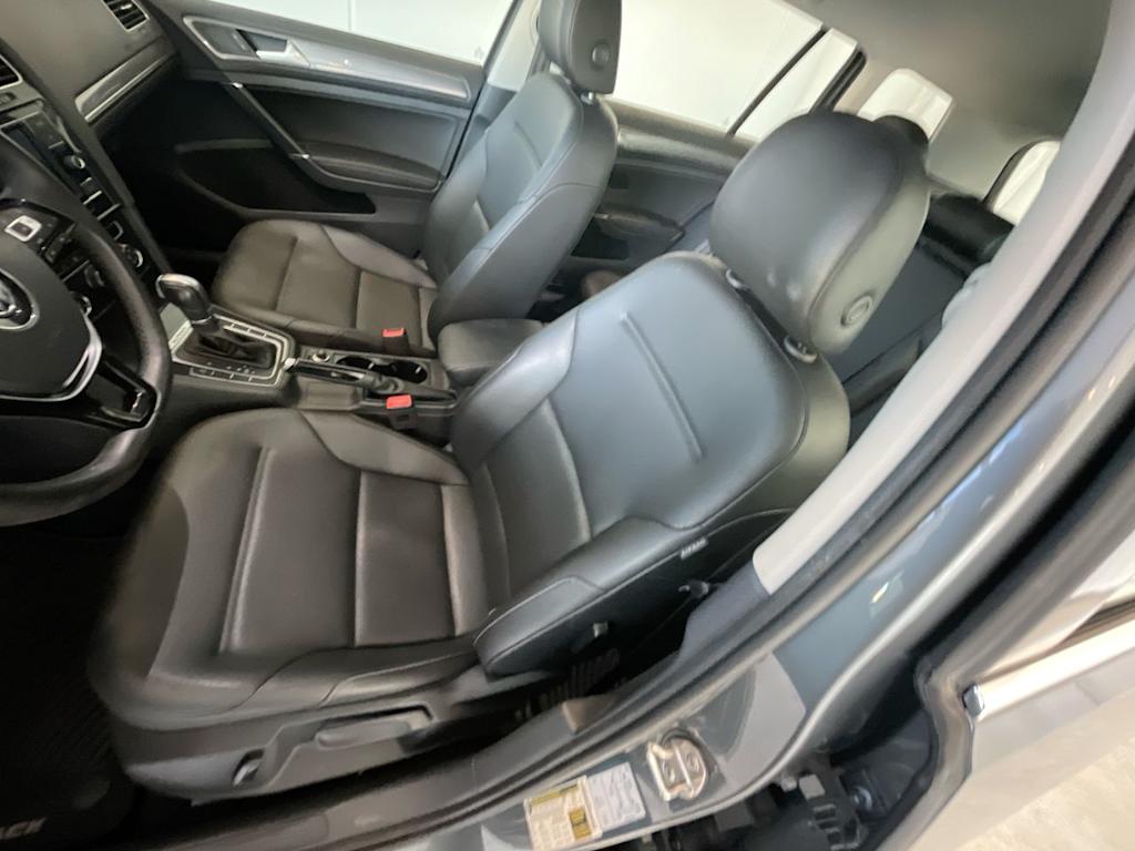 2019 Volkswagen Golf Alltrack S 9