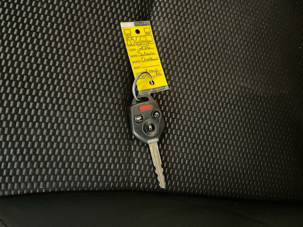 Thumbnail: 2016 Subaru Outback - 17