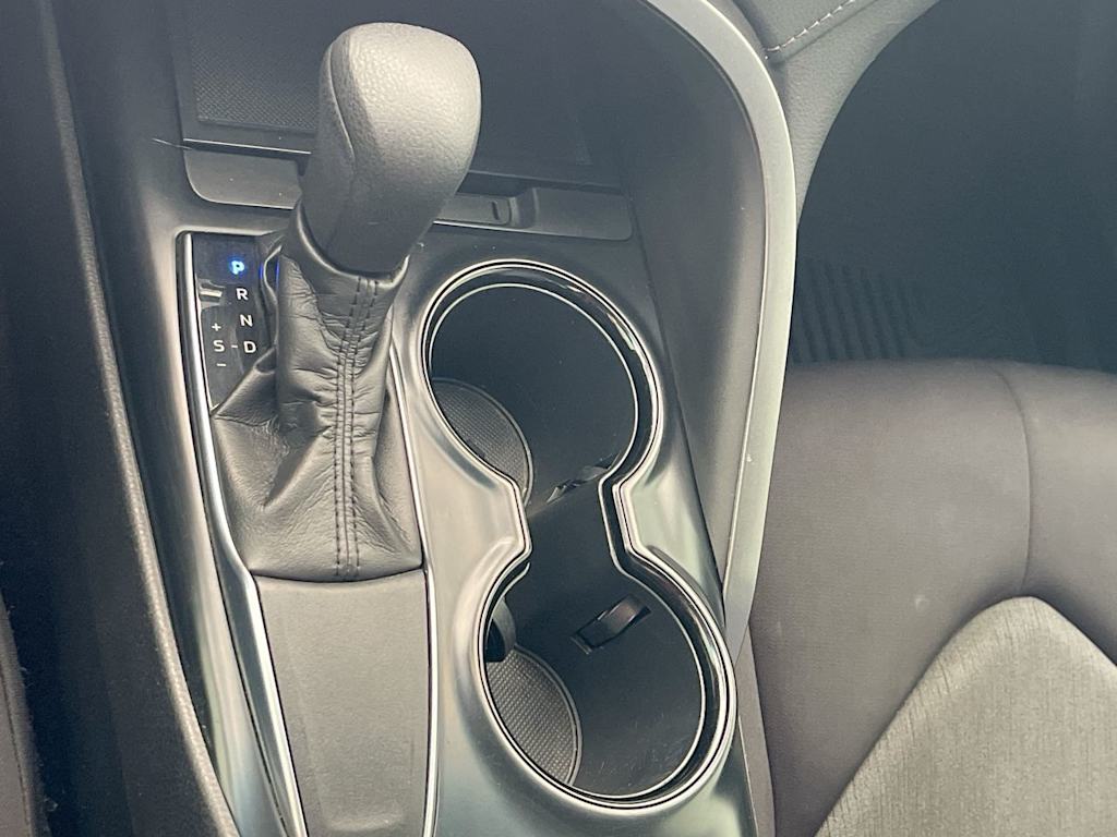 Thumbnail: 2019 Toyota Camry - 13