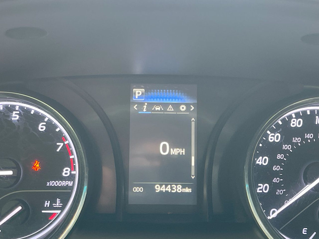 Thumbnail: 2019 Toyota Camry - 14