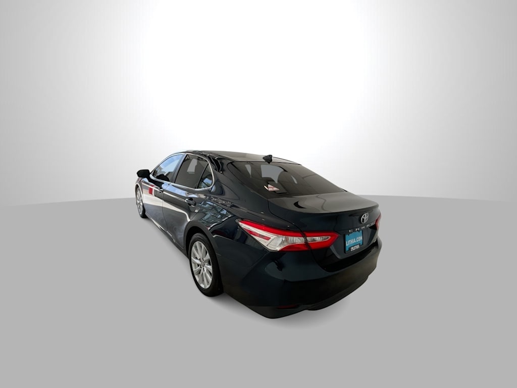 Thumbnail: 2019 Toyota Camry - 19