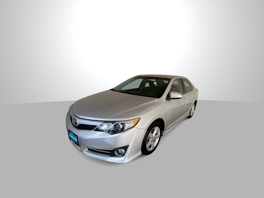 Thumbnail: 2014 Toyota Camry - 18