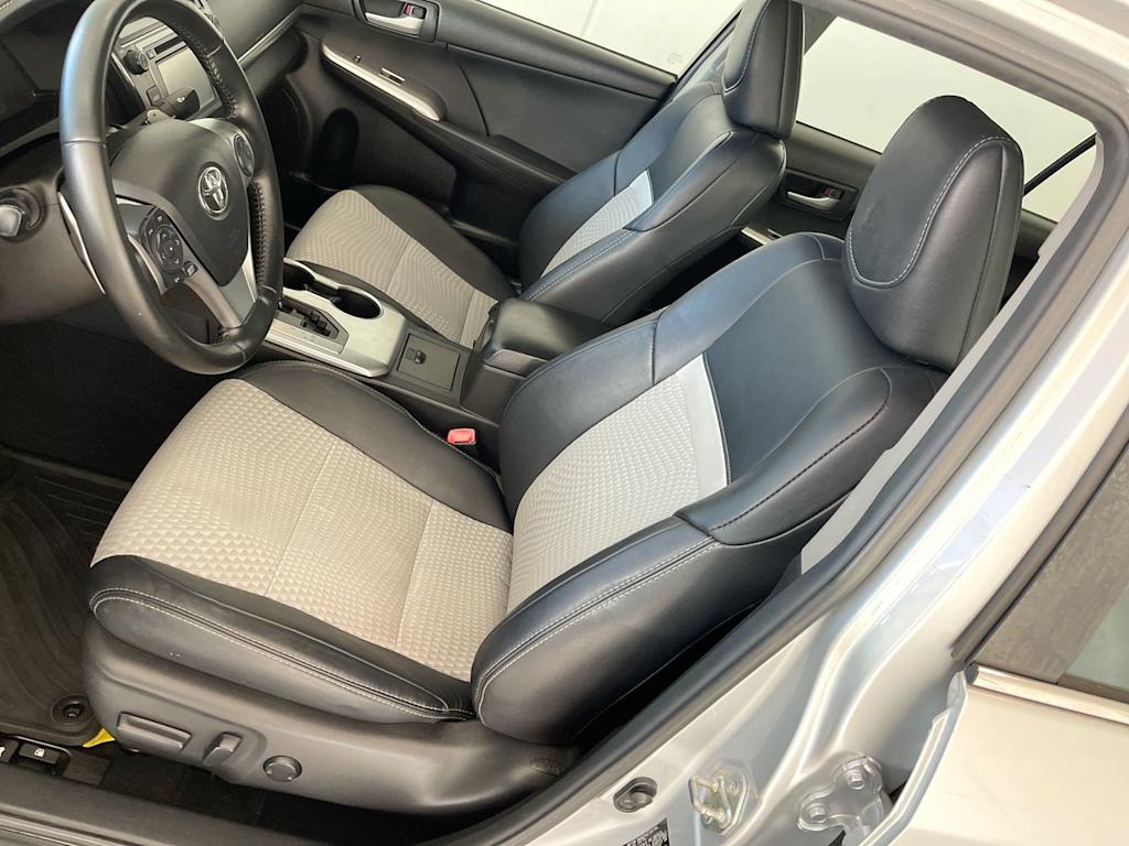 Thumbnail: 2014 Toyota Camry - 8