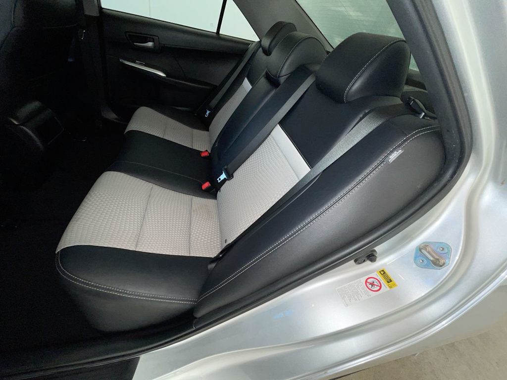 Thumbnail: 2014 Toyota Camry - 10