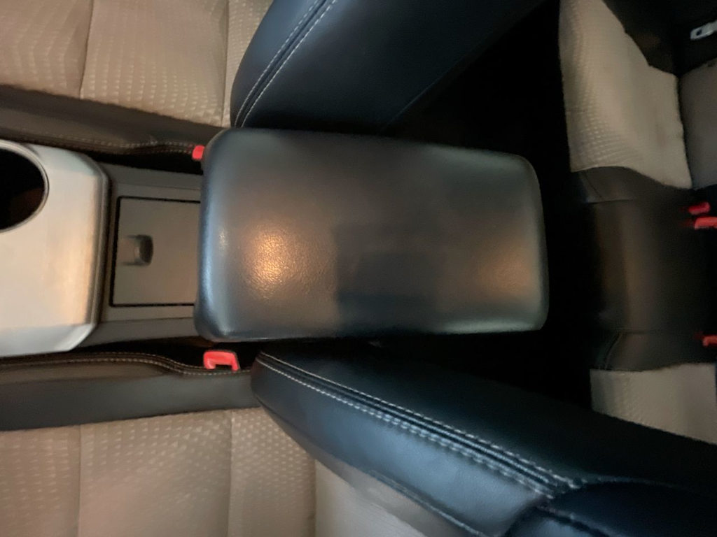 Thumbnail: 2012 Toyota Camry - 24