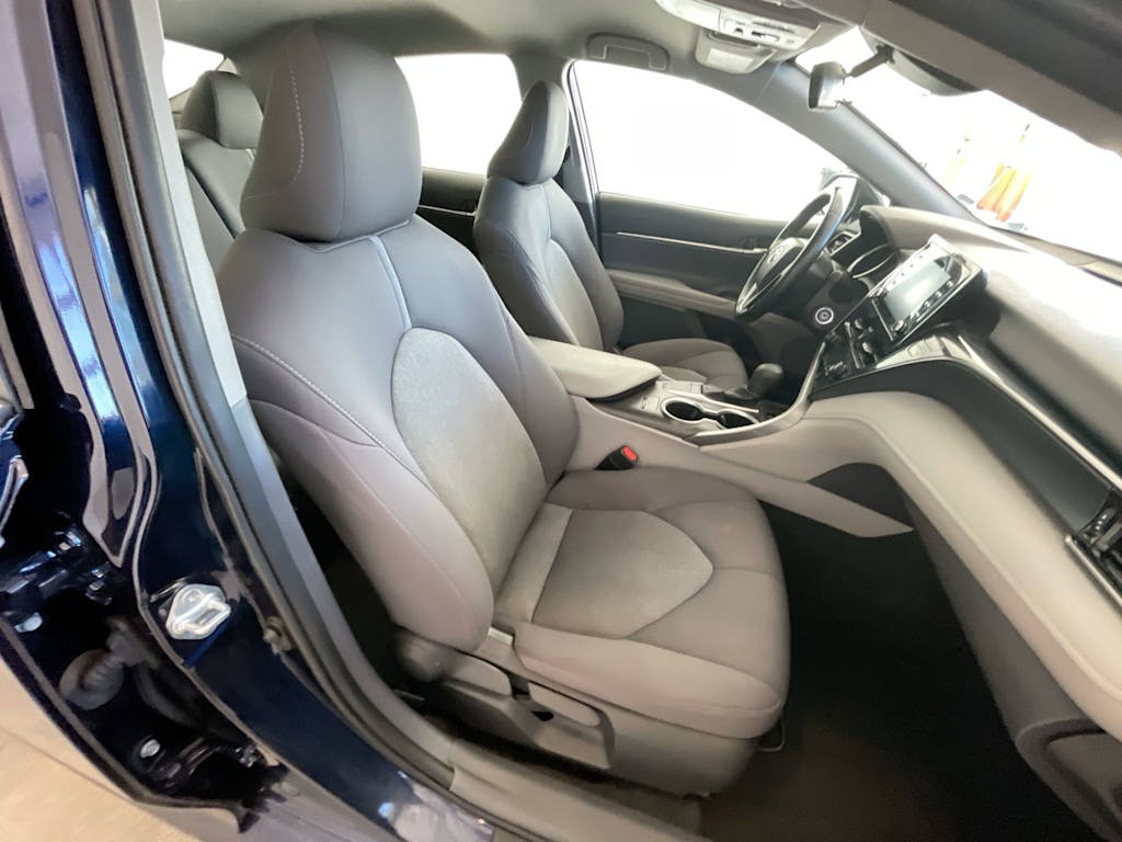 Thumbnail: 2022 Toyota Camry - 9