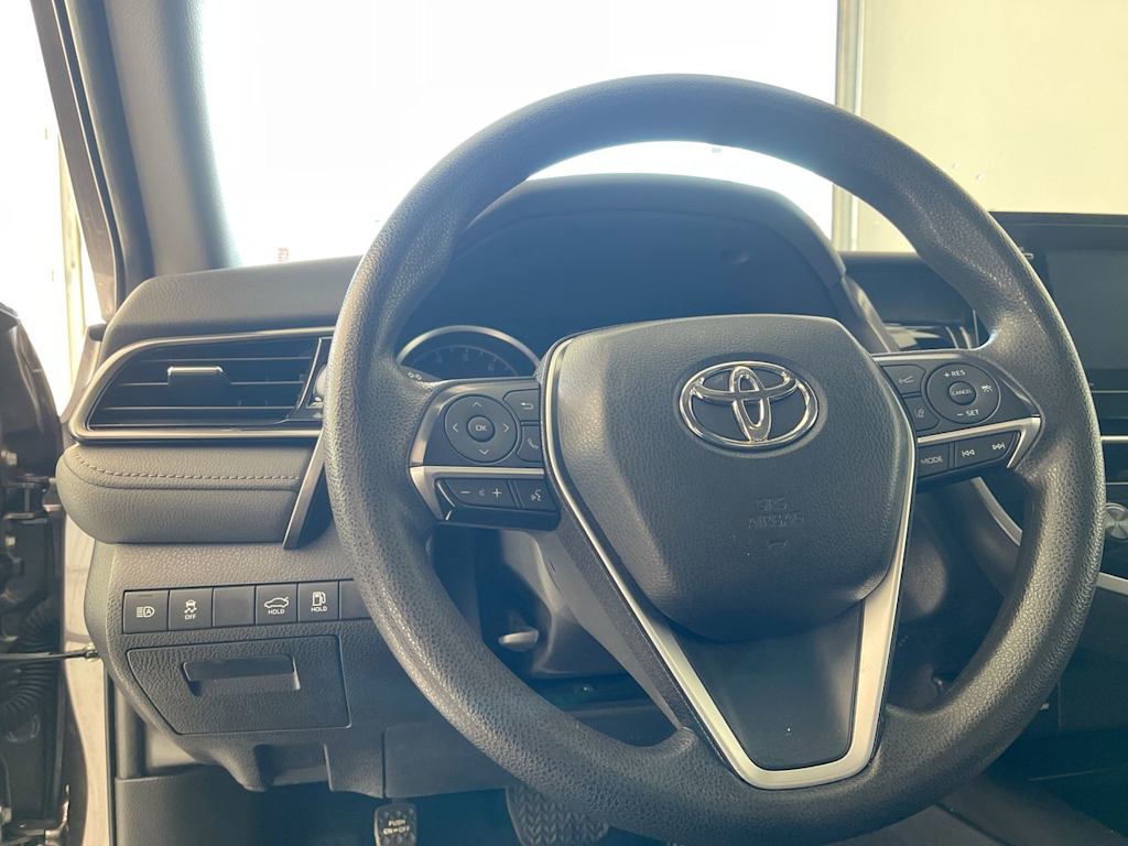 2023 Toyota Camry LE 2