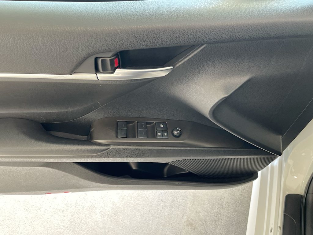 2023 Toyota Camry LE 23