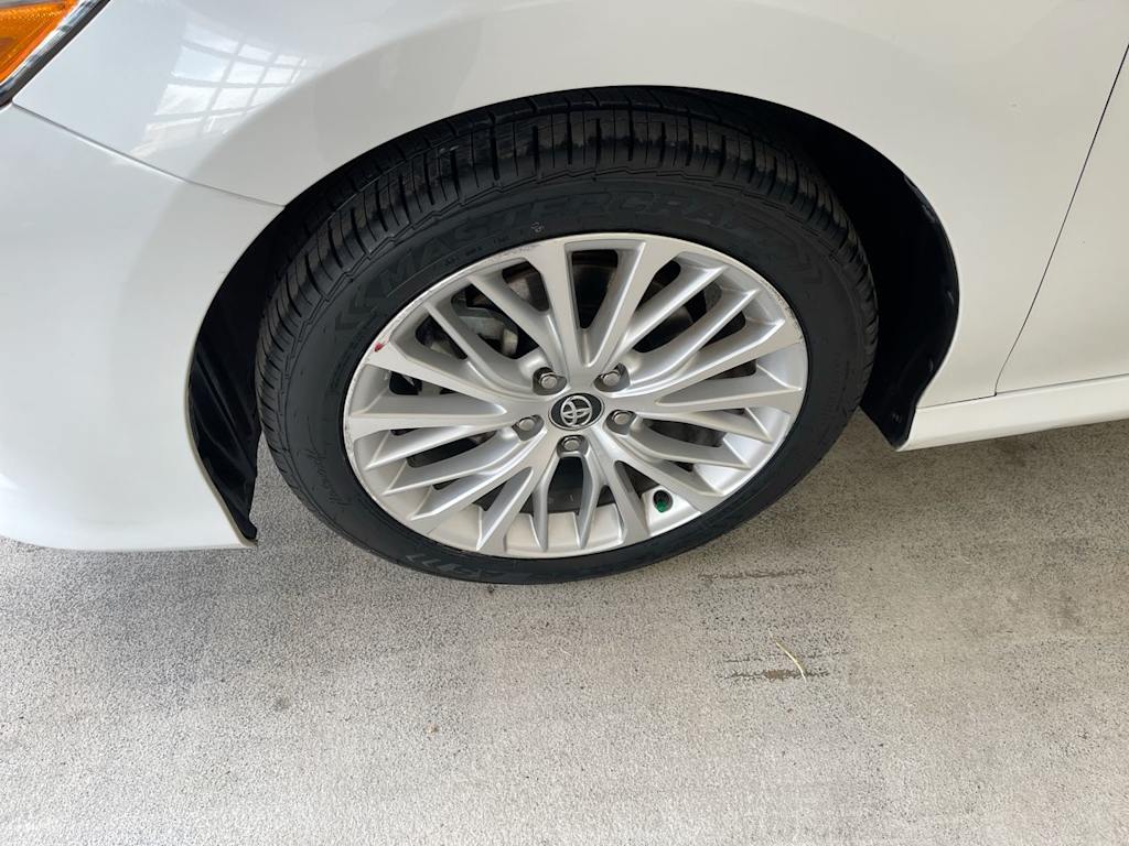 2020 Toyota Camry XLE 6