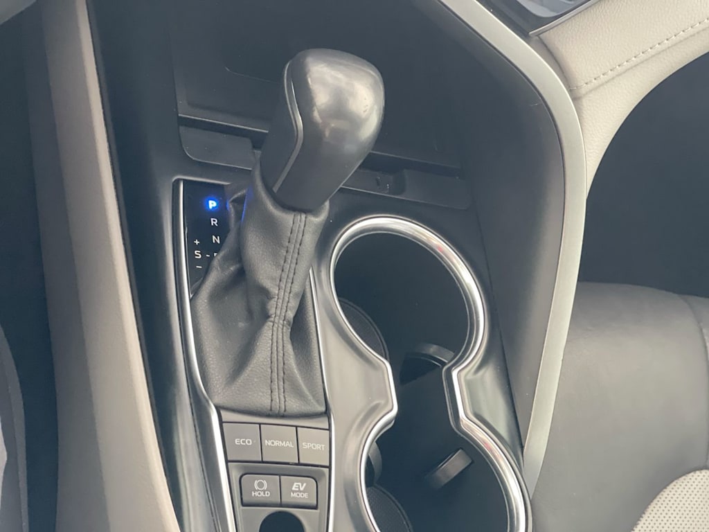 2020 Toyota Camry XLE 12