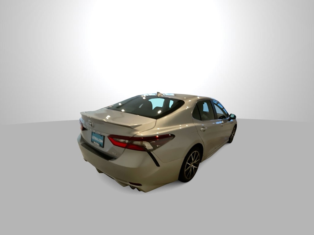 Thumbnail: 2022 Toyota Camry - 5