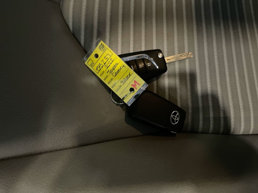 Thumbnail: 2022 Toyota Camry - 15