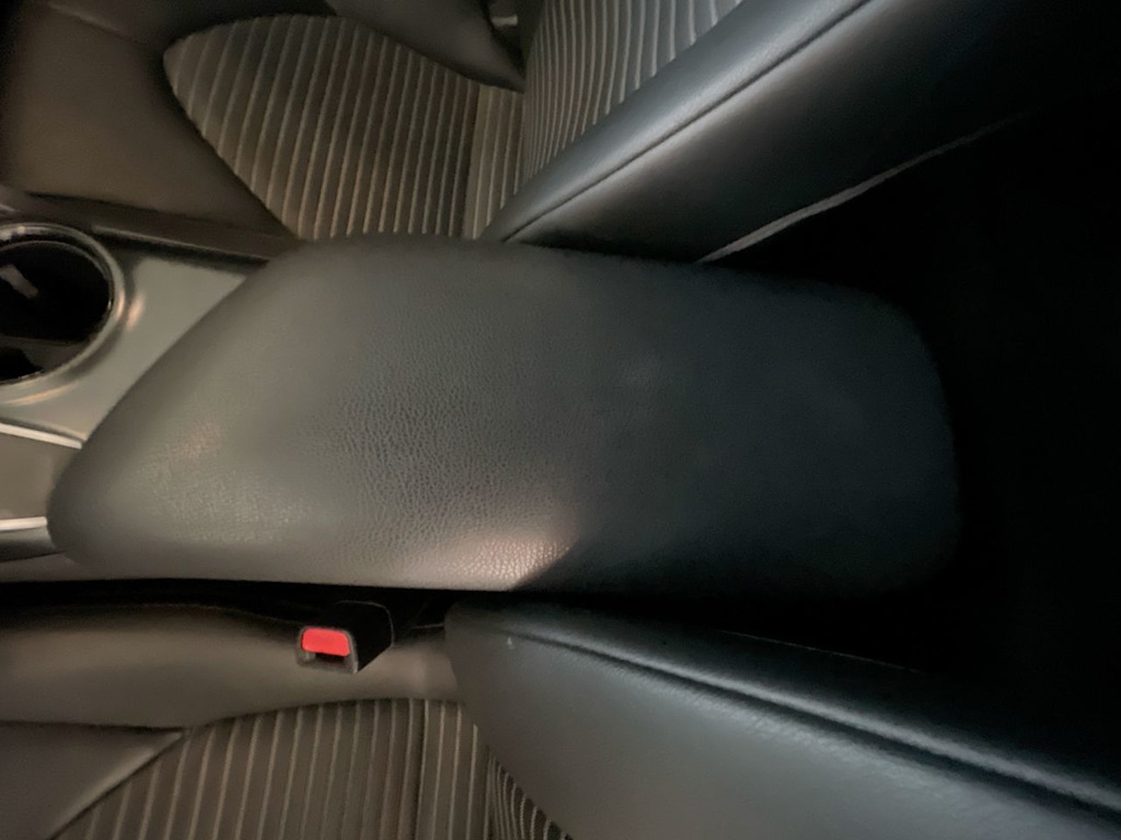 Thumbnail: 2020 Toyota Camry - 27