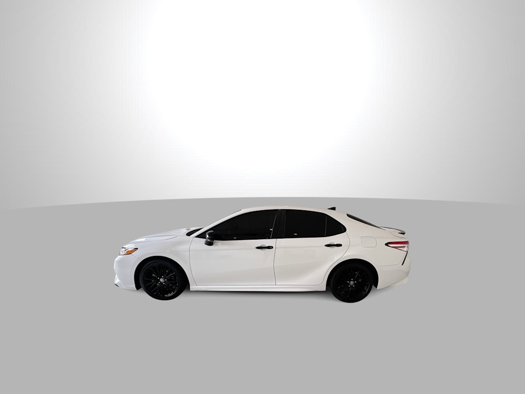 Thumbnail: 2020 Toyota Camry - 18