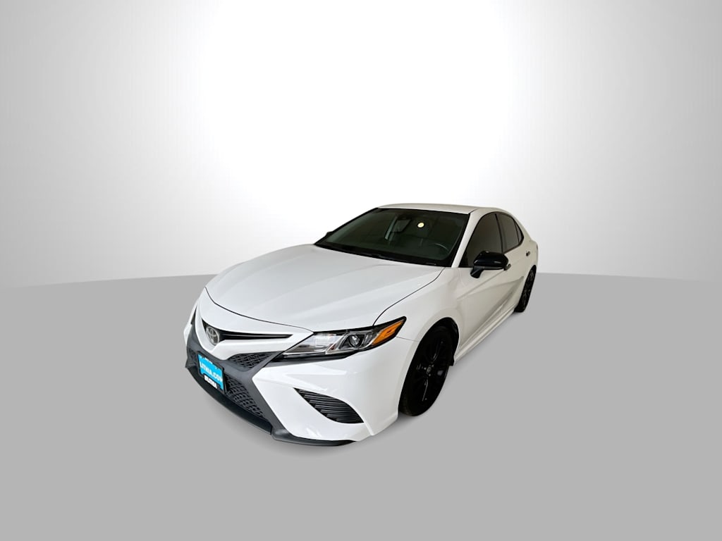 Thumbnail: 2020 Toyota Camry - 17