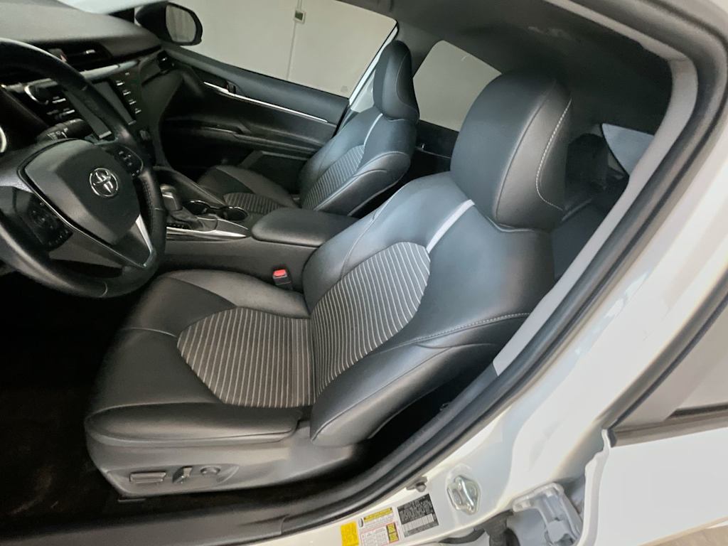 Thumbnail: 2020 Toyota Camry - 8