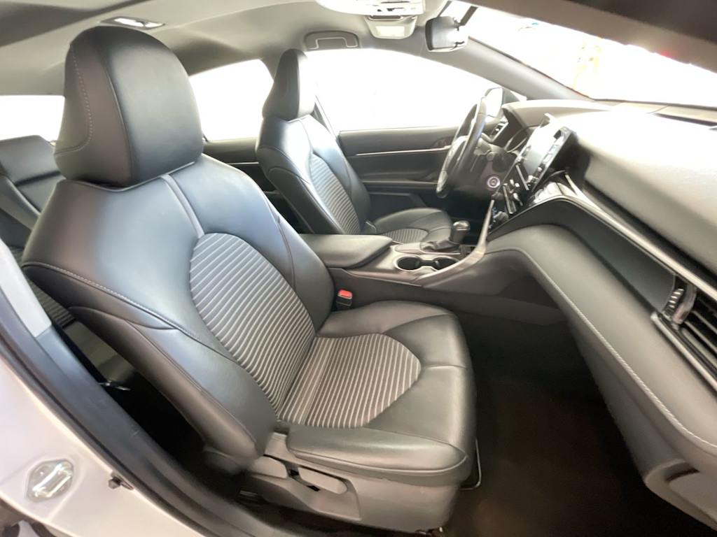 2021 Toyota Camry SE 9