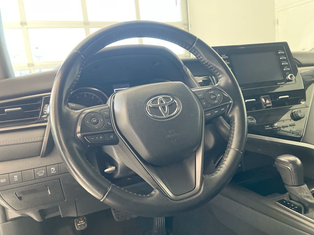 2021 Toyota Camry SE 2