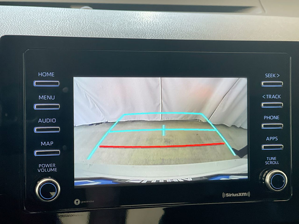 2021 Toyota Camry SE 23