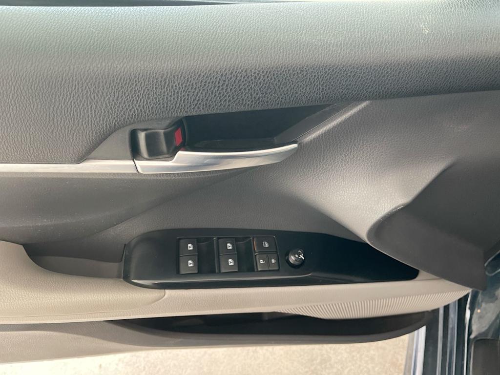Thumbnail: 2020 Toyota Camry - 23