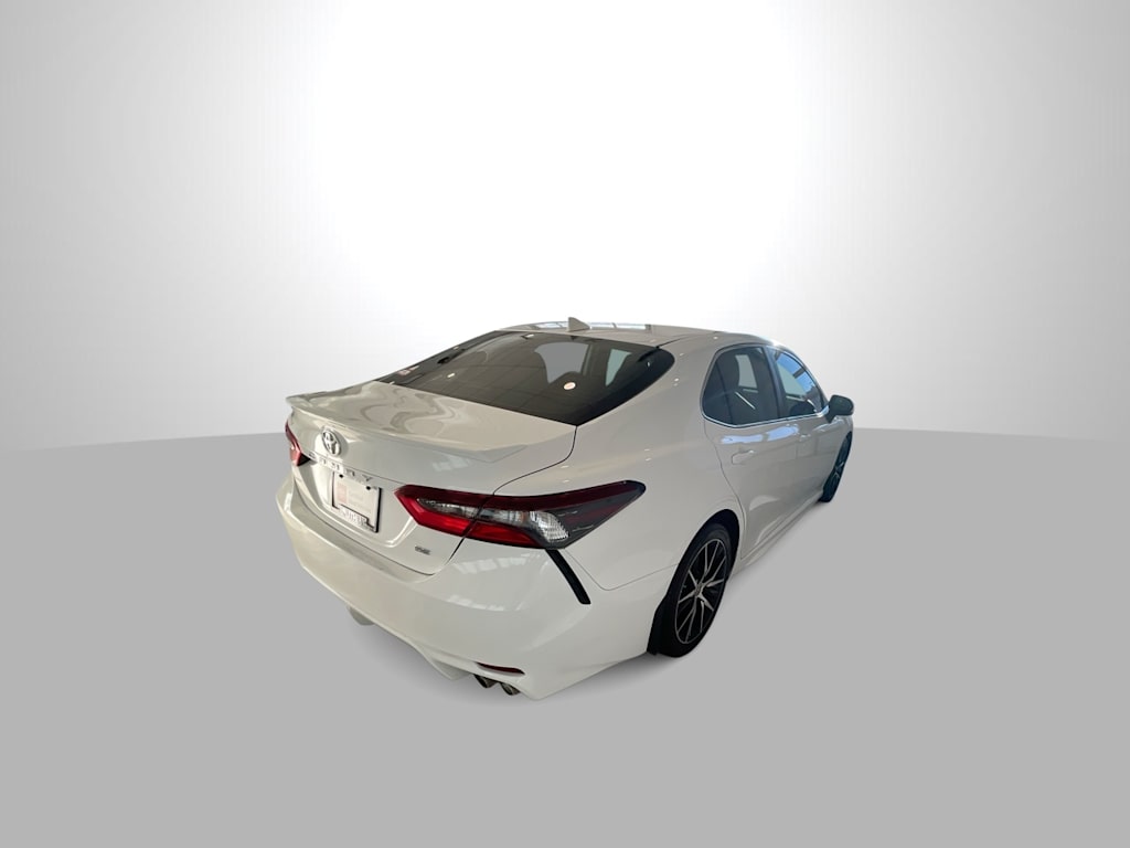 Thumbnail: 2023 Toyota Camry - 18
