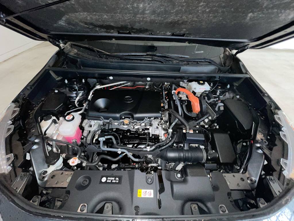 Thumbnail: 2021 Toyota RAV4 - 8
