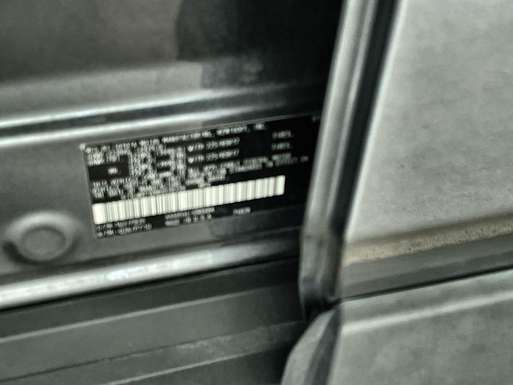 Thumbnail: 2021 Toyota RAV4 - 7