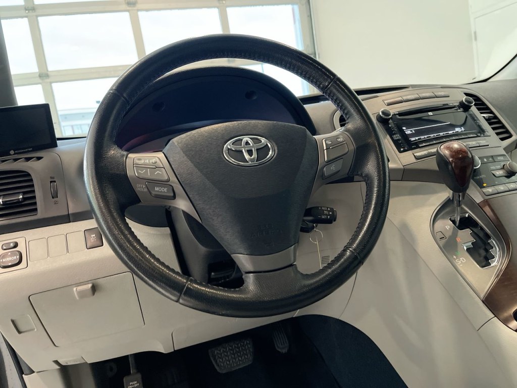2011 Toyota Venza  2